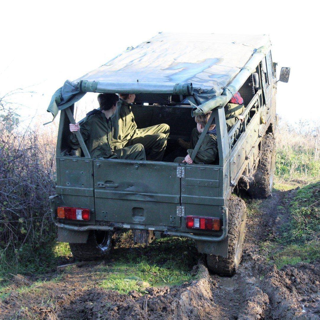 Pinzgauer up with Kids